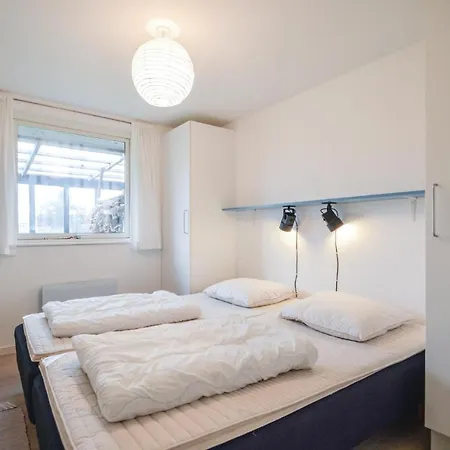 Сasa de vacaciones Three Bedroom Holiday In Romo Ballum